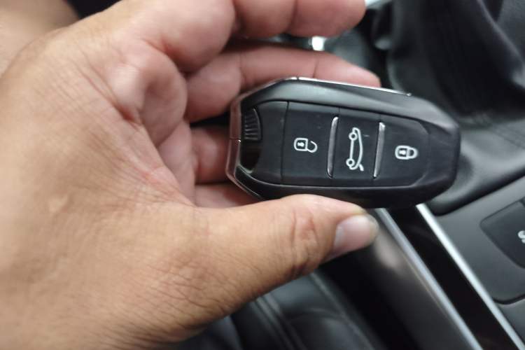 Used Peugeot 408 2014 1.6T Automatic Prestige Edition Interior 1