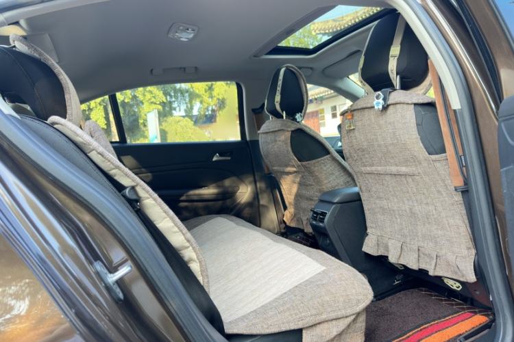 Used Peugeot 408 2014 1.8L Automatic Luxury Edition Interior 1