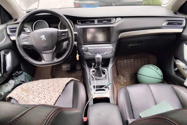 Used Peugeot 408 2014 1.8L Automatic Luxury Edition Interior 2