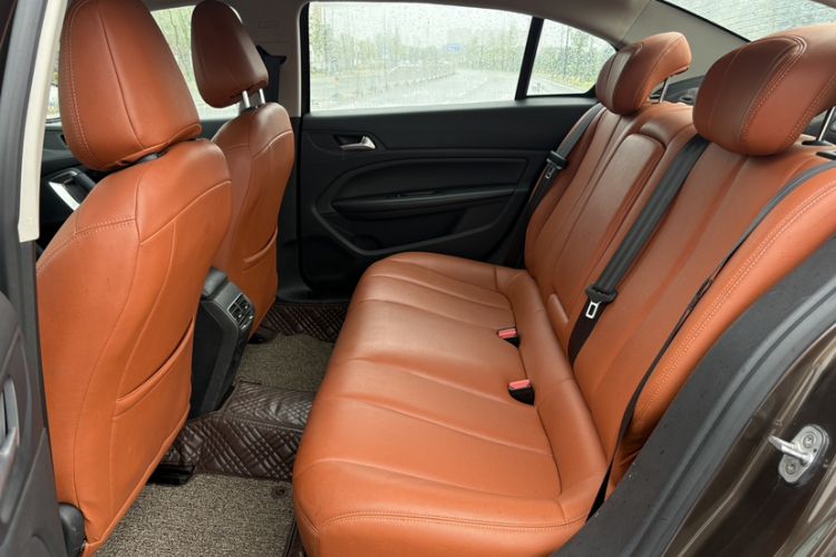 Used Peugeot 408 2014 1.8L Automatic Luxury Edition Interior 2