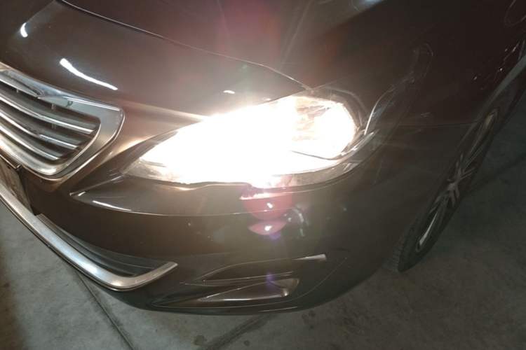 Used Peugeot 408 2014 1.8L Automatic Luxury Edition Left Front Headlight