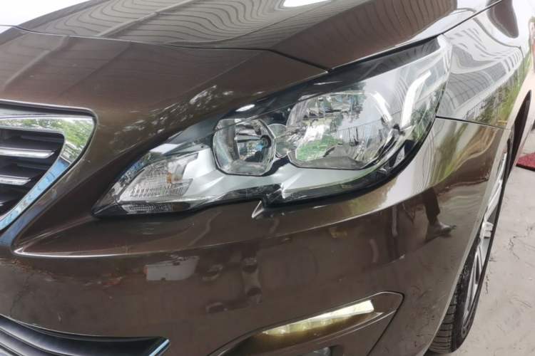 Used Peugeot 408 2014 1.8L Automatic Luxury Edition Left Front Headlight