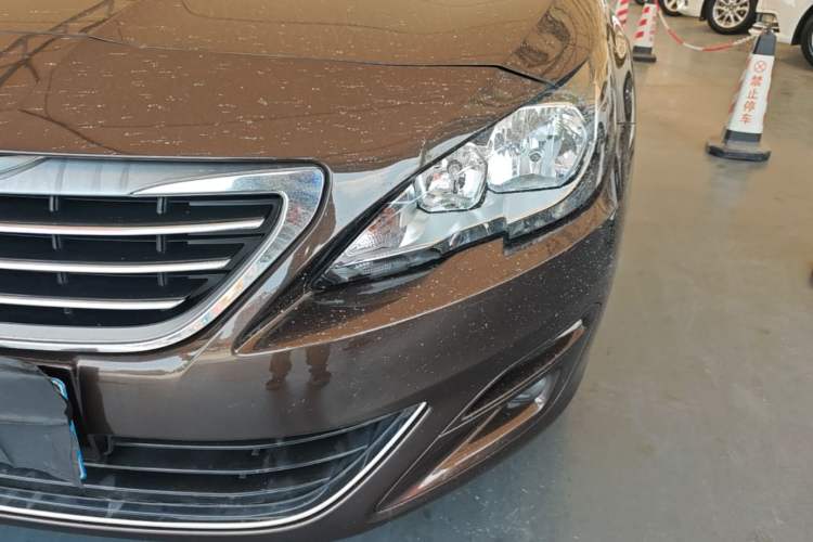 Used Peugeot 408 2014 1.8L Manual Leading Edition Left Front Headlight
