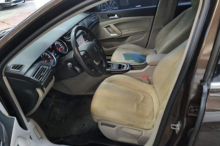 Used Peugeot 408 2014 1.8L Automatic Luxury Edition Left Front Seat