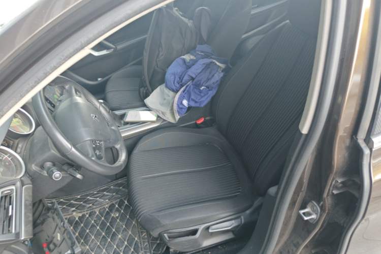 Used Peugeot 408 2014 1.8L Automatic Luxury Edition Left Front Seat