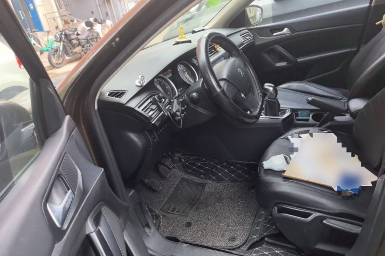 Used Peugeot 408 2014 1.8L Manual Leading Edition Left Front Seat