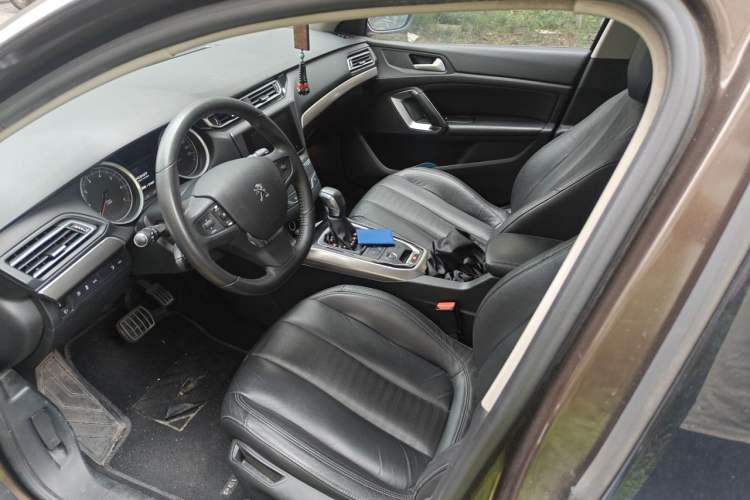 Used Peugeot 408 2014 1.6T Automatic Prestige Edition Left Front Seat