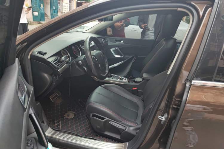 Used Peugeot 408 2014 1.8L Automatic Luxury Edition Left Front Seat
