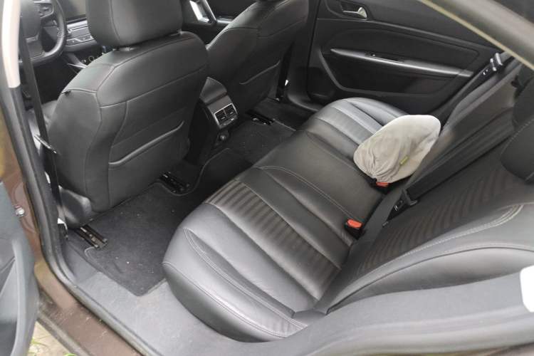 Used Peugeot 408 2014 1.6T Automatic Prestige Edition Left Rear Seat