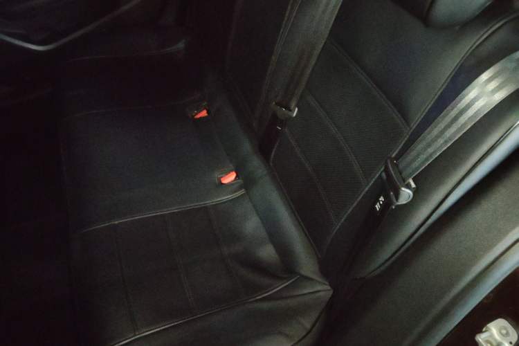Used Peugeot 408 2014 1.8L Automatic Luxury Edition Left Rear Seat
