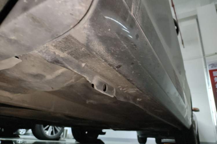 Used Peugeot 408 2014 1.6T Automatic Prestige Edition Left Side Sill