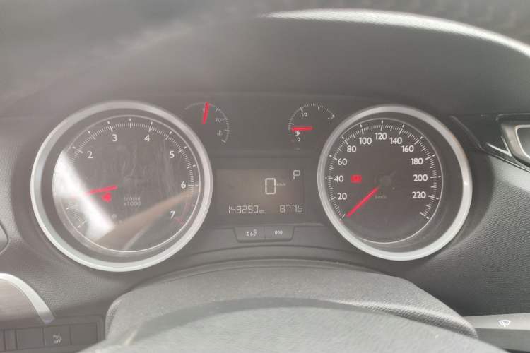 Used Peugeot 408 2014 1.8L Automatic Luxury Edition Odometer Close Up