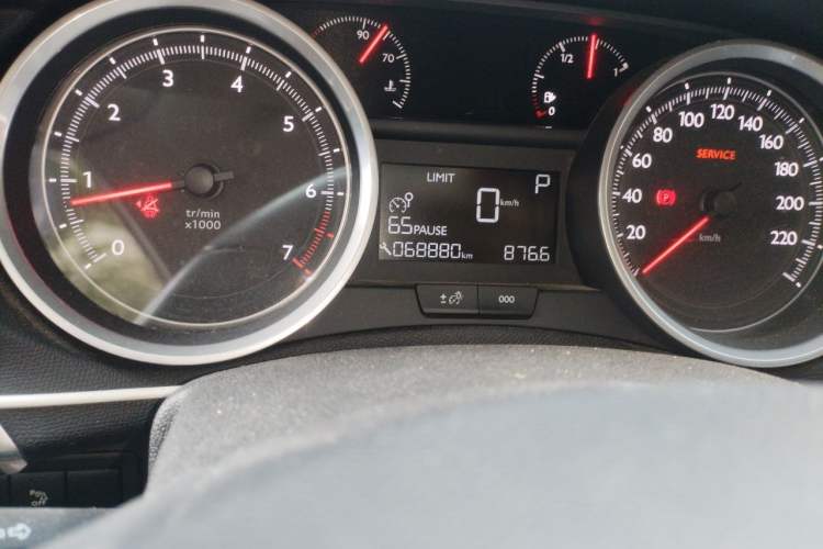 Used Peugeot 408 2014 1.8L Automatic Luxury Edition Odometer Close Up