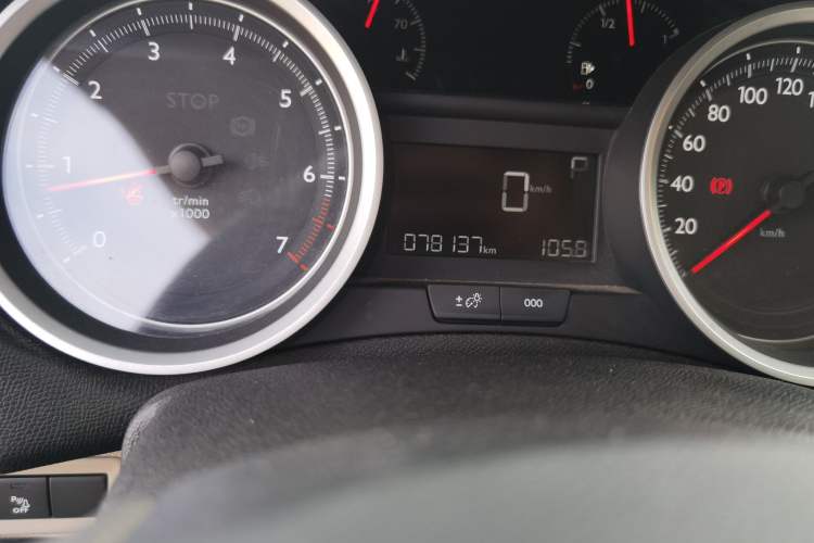 Used Peugeot 408 2014 1.8L Automatic Luxury Edition Odometer Close Up
