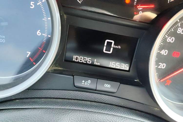 Used Peugeot 408 2014 1.8L Manual Leading Edition Odometer Close Up