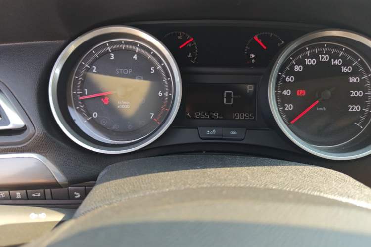Used Peugeot 408 2014 1.8L Automatic Luxury Edition Odometer Close Up