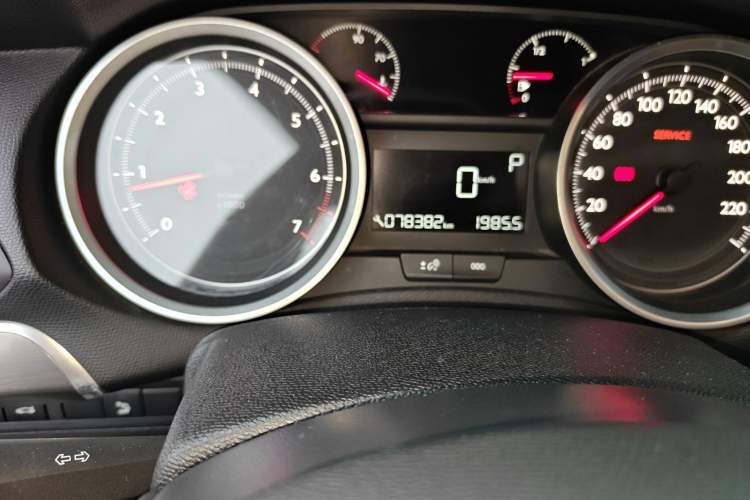 Used Peugeot 408 2014 1.8L Automatic Luxury Edition Odometer Close Up