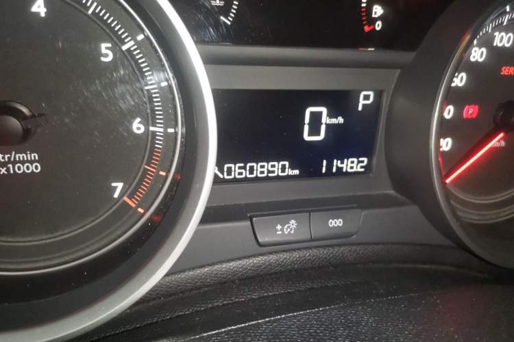 Used Peugeot 408 2014 1.8L Automatic Luxury Edition Odometer Close Up