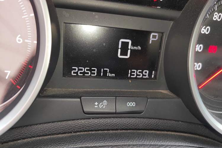 Used Peugeot 408 2014 1.8L Automatic Luxury Edition Odometer Close Up