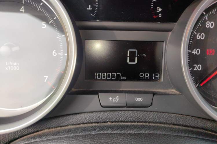 Used Peugeot 408 2014 1.8L Manual Leading Edition Odometer Close Up