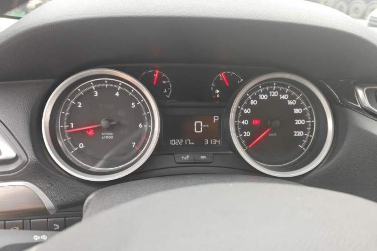 Used Peugeot 408 2014 1.8L Automatic Luxury Edition Odometer Close Up