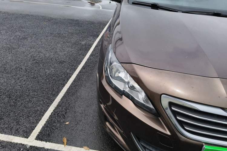 Used Peugeot 408 2014 1.8L Automatic Luxury Edition Right Front Headlight