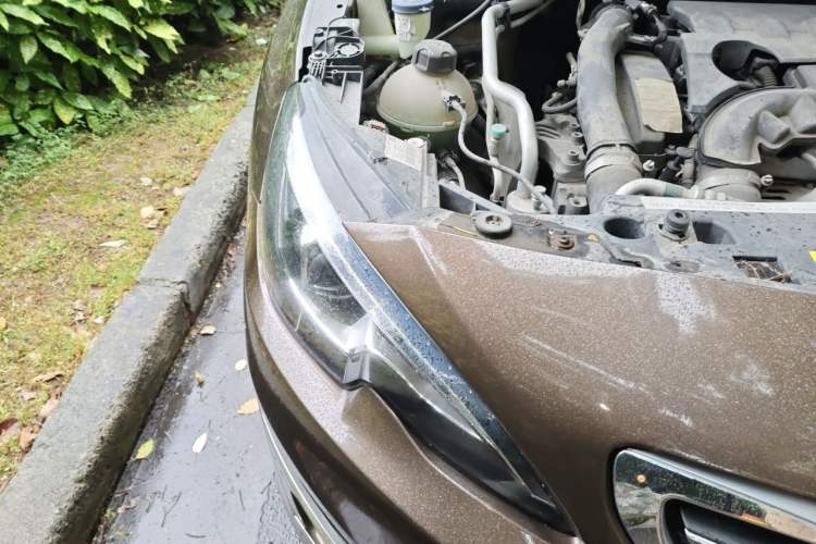 Used Peugeot 408 2014 1.6T Automatic Supreme Edition Right Front Headlight