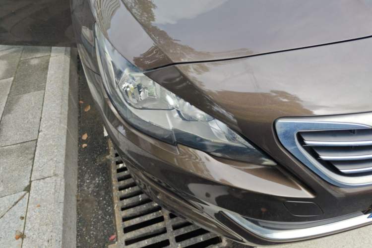 Used Peugeot 408 2014 1.8L Automatic Luxury Edition Right Front Headlight