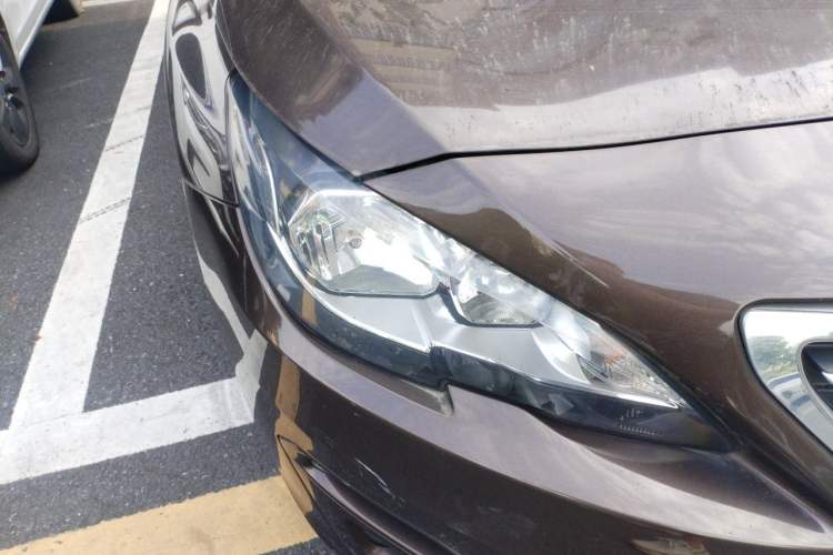 Used Peugeot 408 2014 1.8L Automatic Luxury Edition Right Front Headlight