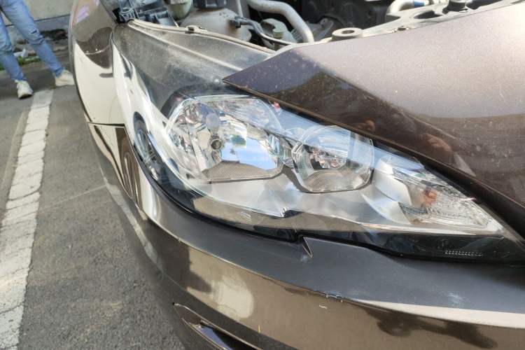 Used Peugeot 408 2014 1.8L Automatic Luxury Edition Right Front Headlight