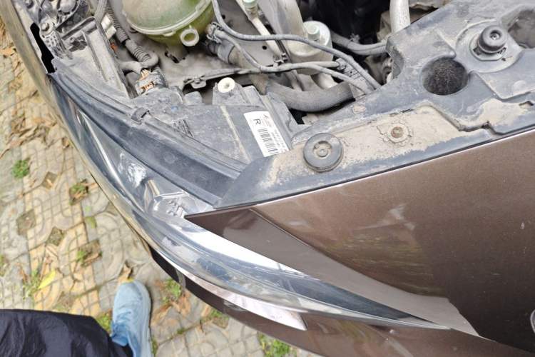 Used Peugeot 408 2014 1.8L Automatic Luxury Edition Right Front Headlight