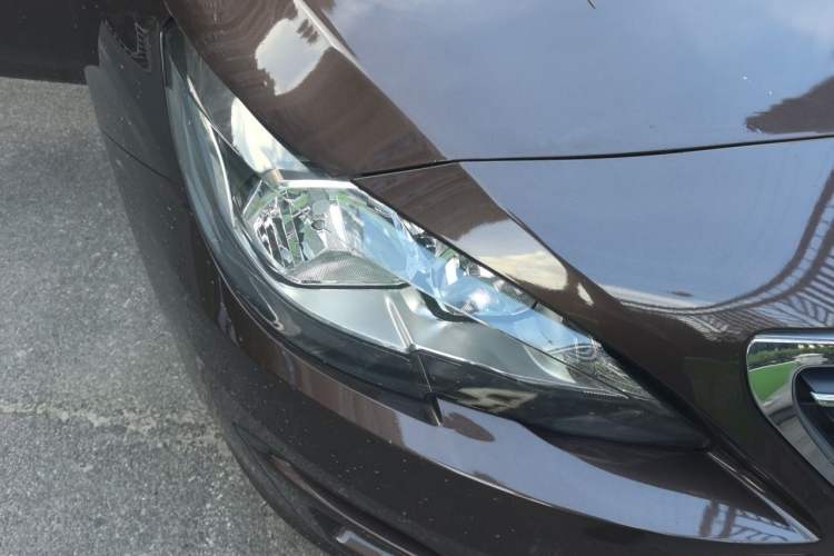 Used Peugeot 408 2014 1.8L Automatic Luxury Edition Right Front Headlight