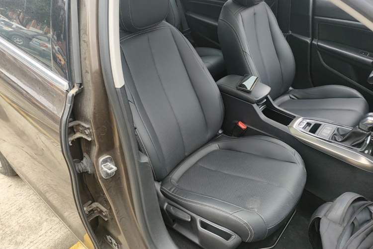 Used Peugeot 408 2014 1.8L Automatic Luxury Edition Right Front Seat