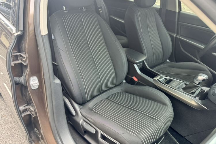 Used Peugeot 408 2014 1.8L Automatic Luxury Edition Right Front Seat