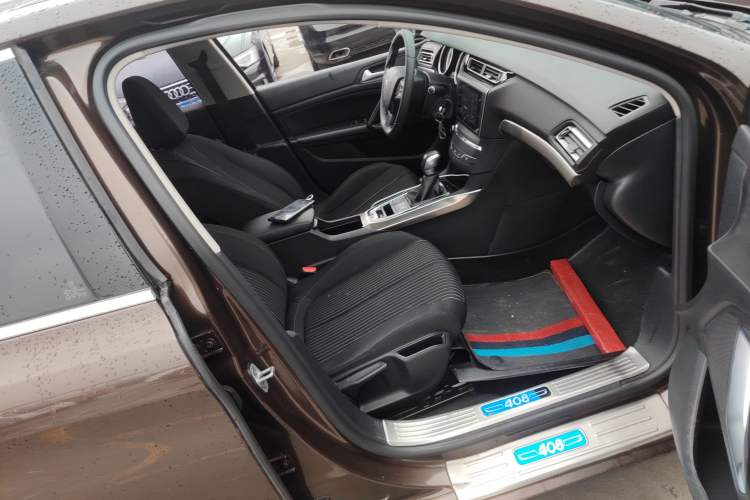 Used Peugeot 408 2014 1.8L Automatic Luxury Edition Right Front Seat