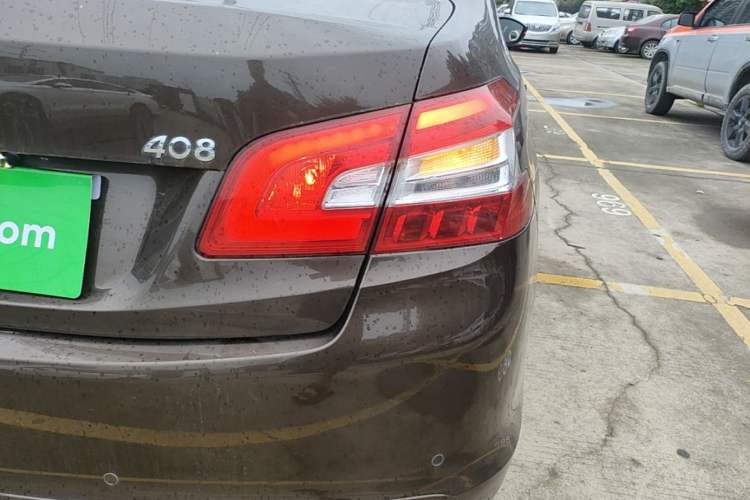 Used Peugeot 408 2014 1.8L Automatic Luxury Edition Right Rear Taillight
