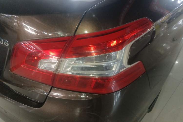 Used Peugeot 408 2014 1.8L Automatic Luxury Edition Right Rear Taillight