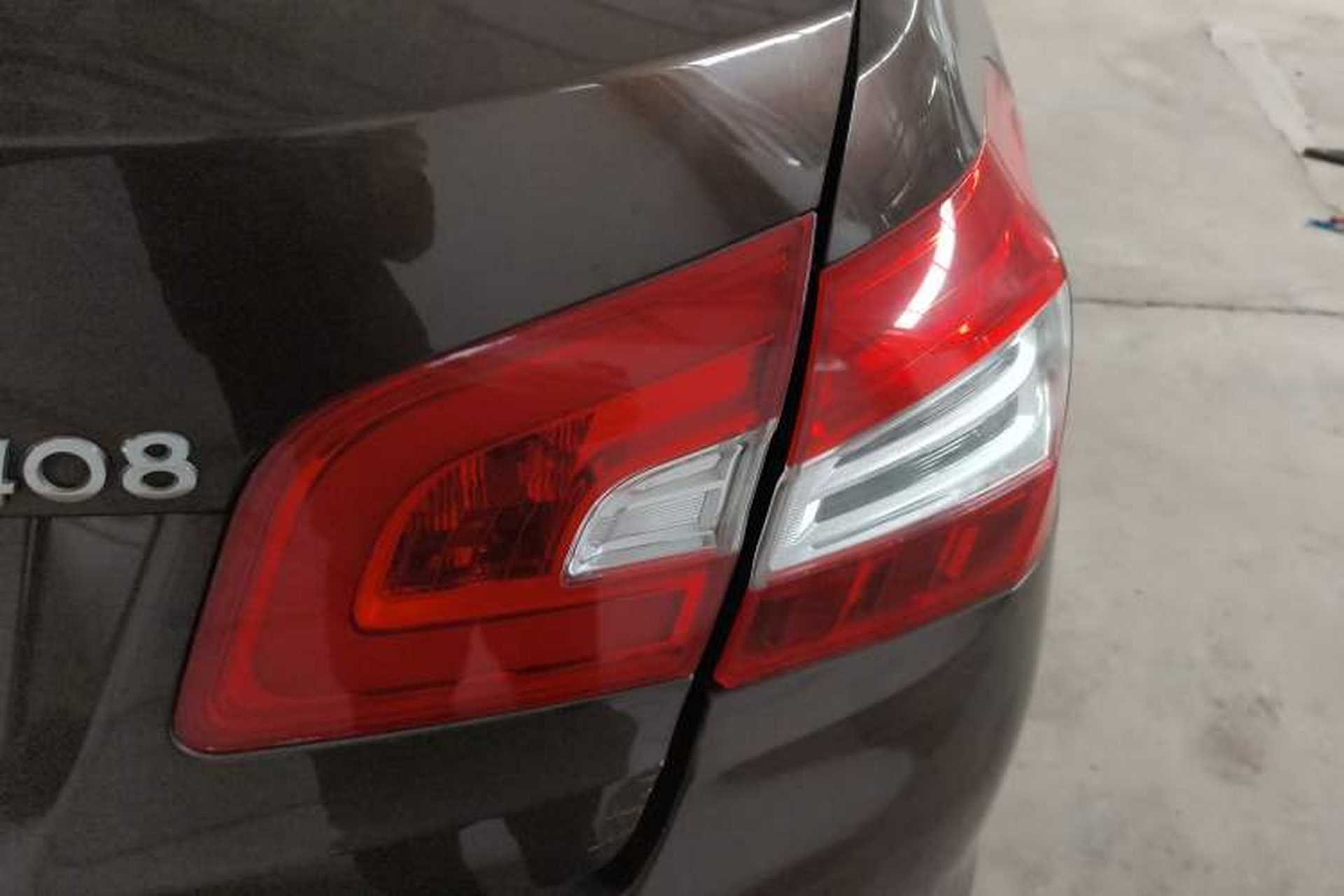 Used Peugeot 408 2014 1.6T Automatic Supreme Edition Right Rear Taillight