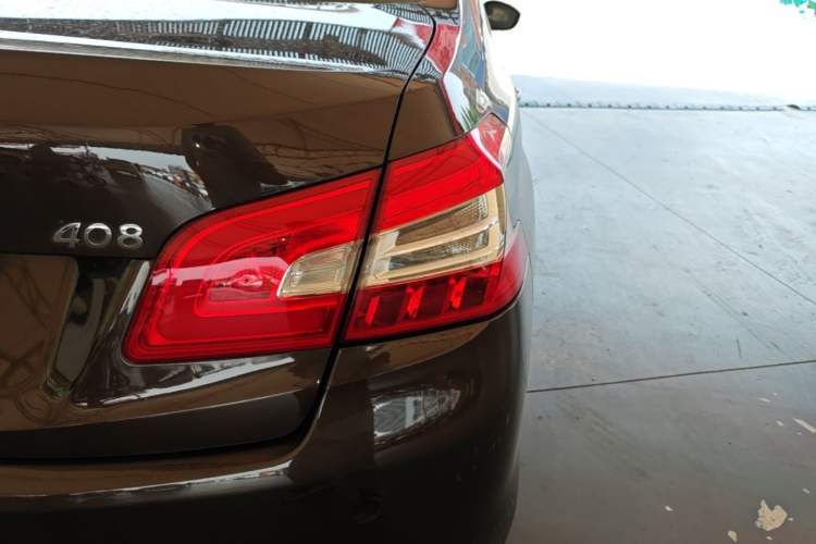 Used Peugeot 408 2014 1.8L Manual Leading Edition Right Rear Taillight