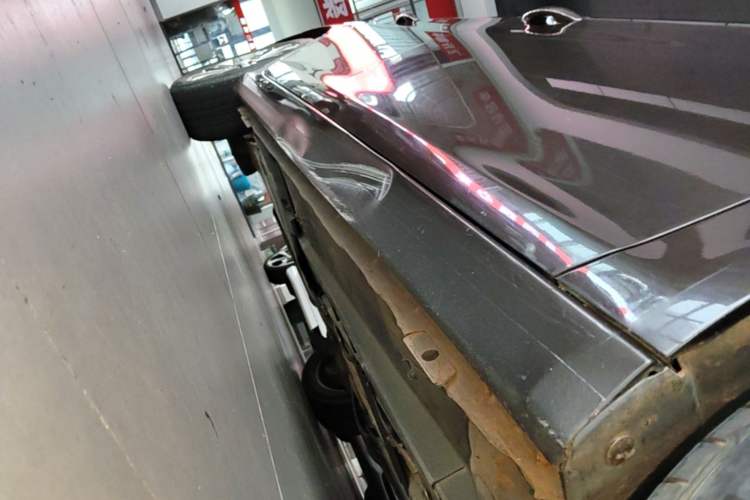 Used Peugeot 408 2014 1.8L Automatic Luxury Edition Right Side Sill