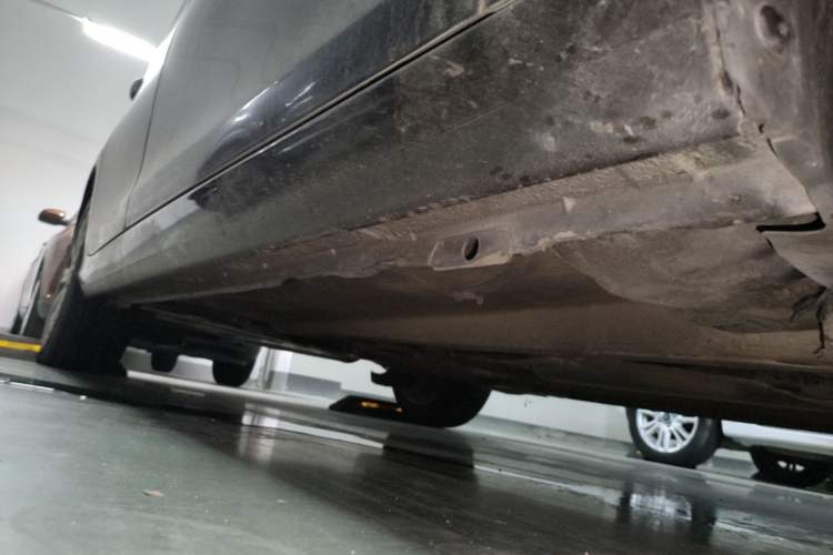 Used Peugeot 408 2014 1.6T Automatic Prestige Edition Right Side Sill