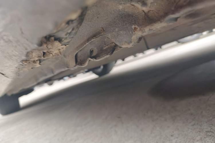 Used Peugeot 408 2014 1.8L Automatic Luxury Edition Right Side Sill