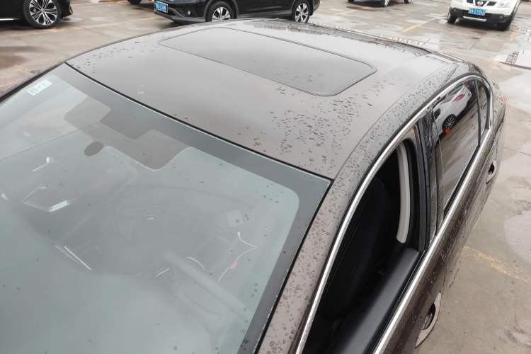 Used Peugeot 408 2014 1.8L Automatic Luxury Edition Roof