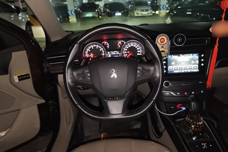 Used Peugeot 408 2014 1.6T Automatic Supreme Edition Steering Wheel