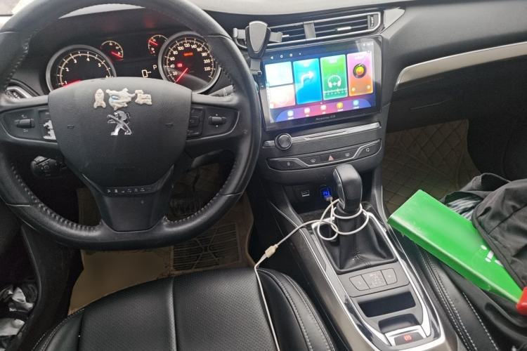 Used Peugeot 408 2014 1.8L Automatic Luxury Edition Steering Wheel
