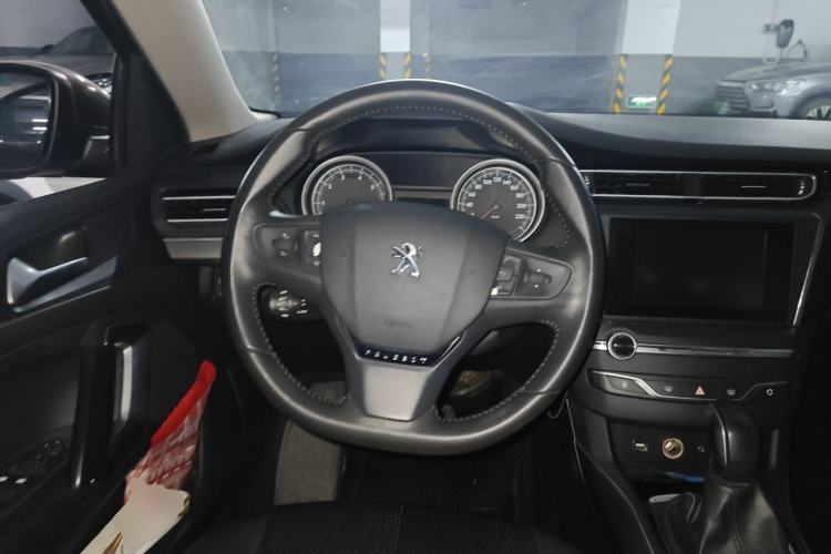 Used Peugeot 408 2014 1.8L Automatic Luxury Edition Steering Wheel