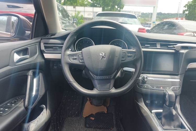 Used Peugeot 408 2014 1.8L Automatic Luxury Edition Steering Wheel