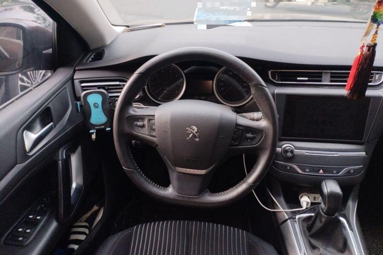 Used Peugeot 408 2014 1.8L Automatic Luxury Edition Steering Wheel
