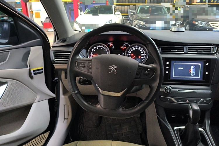 Used Peugeot 408 2014 1.8L Automatic Luxury Edition Steering Wheel