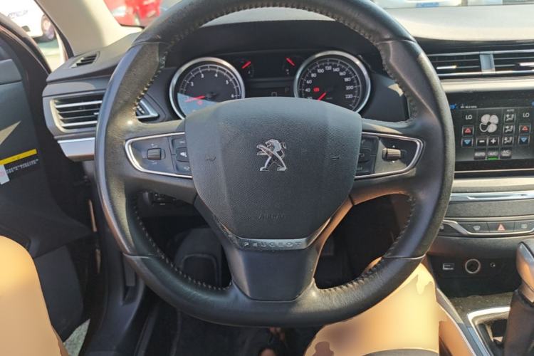 Used Peugeot 408 2014 1.8L Automatic Luxury Edition Steering Wheel